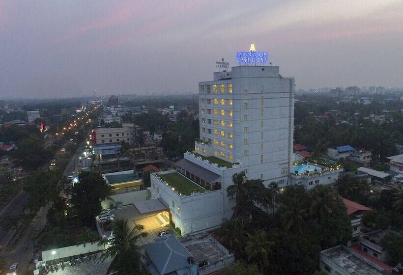 هتل Monsoon Empress Kochi