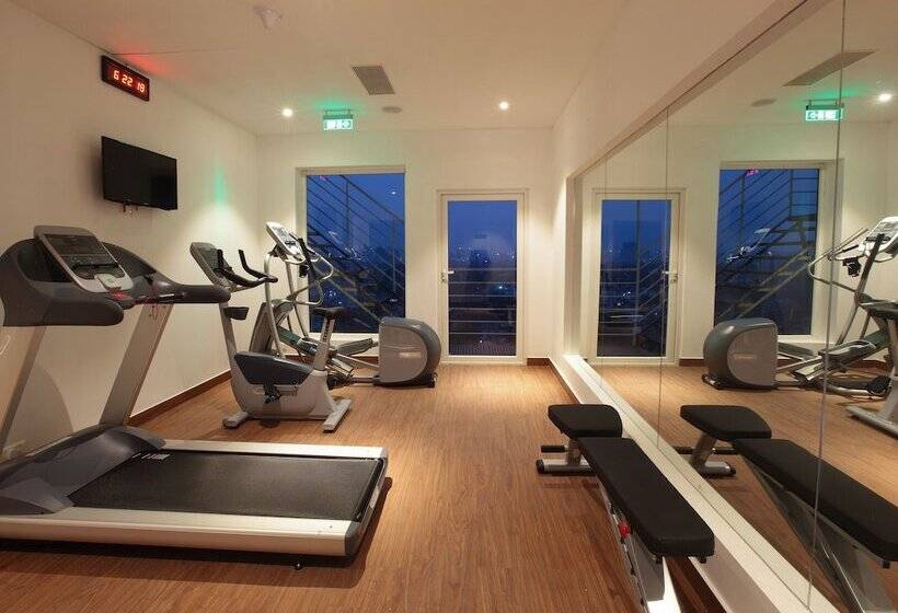 هتل Monsoon Empress Kochi