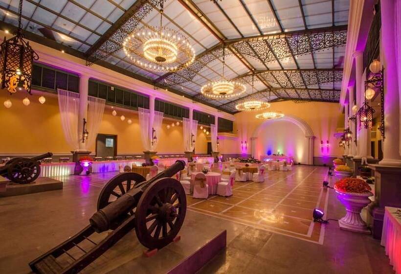 هتل Raajkutir   Ihcl Seleqtions