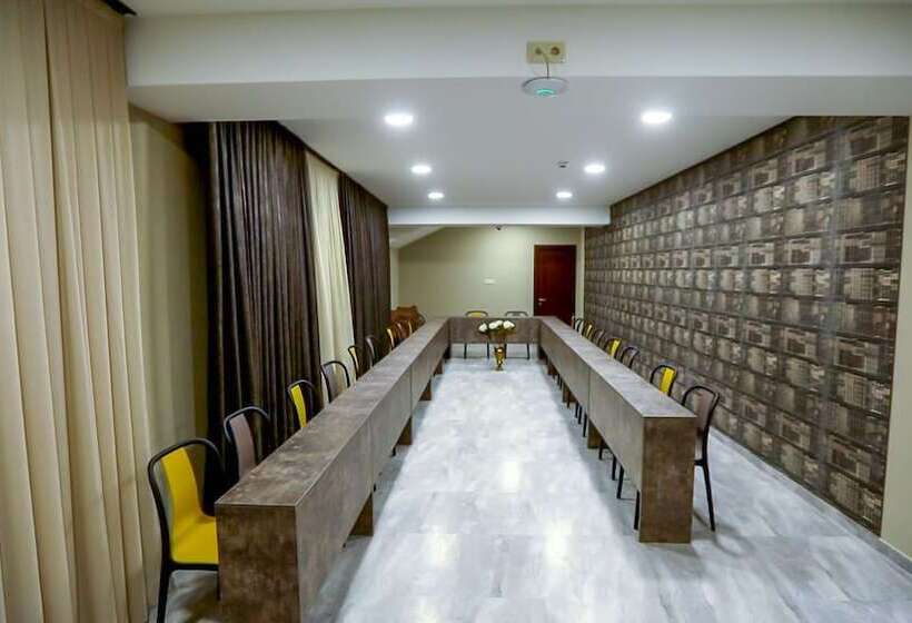 هتل Sapphire Bakuriani