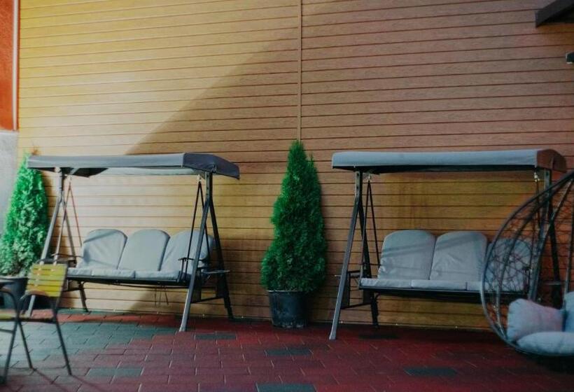 هتل Sapphire Bakuriani