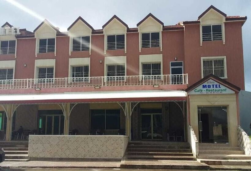 مُتل Opéra Azrou