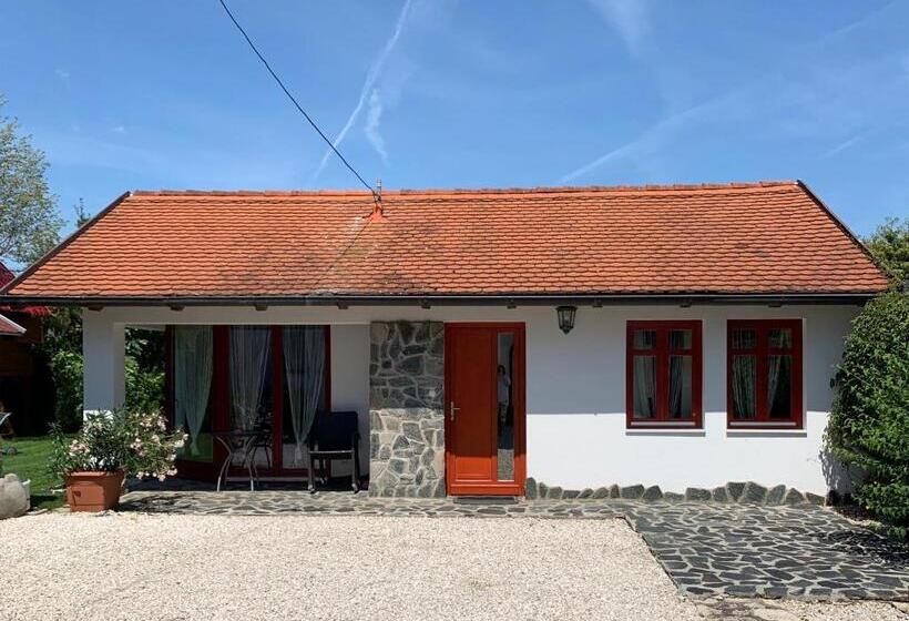 پانسیون Levendula Vendégház