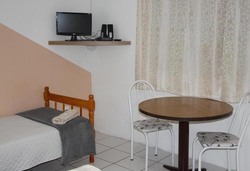 Пансион Pousada Flay 7 Minutos Do Aeroporto Florianópolis