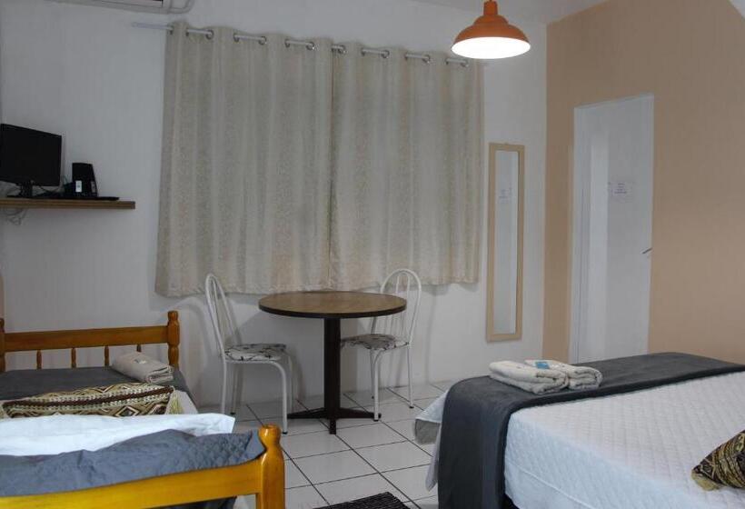 Пансион Pousada Flay 7 Minutos Do Aeroporto Florianópolis