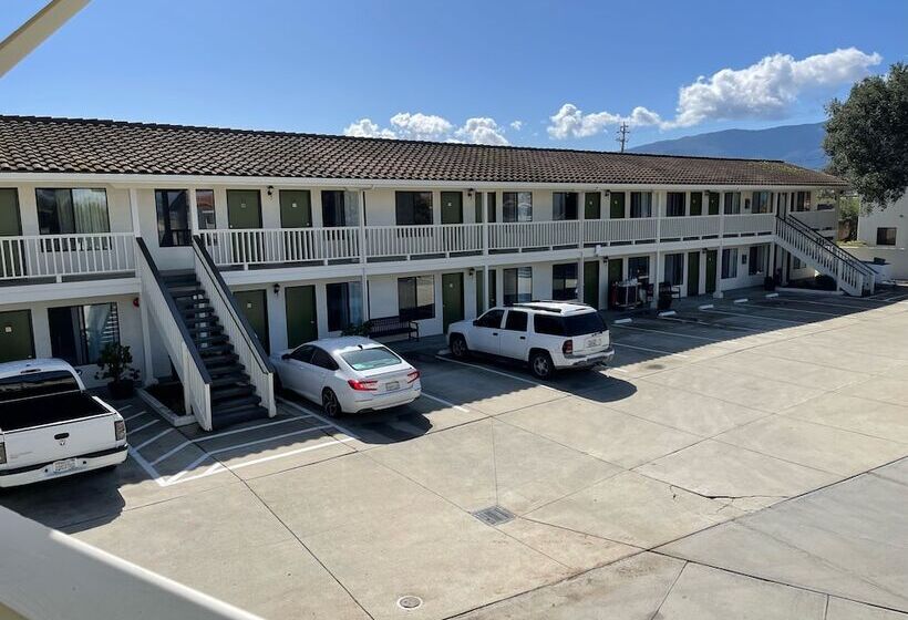 Soledad Motel 8