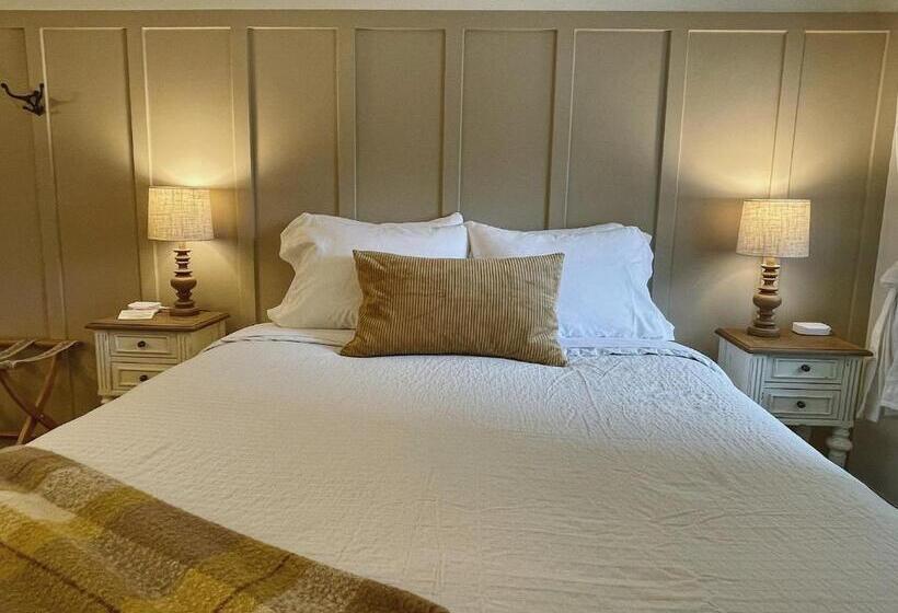 فندق صغير Emerald Valley Inn