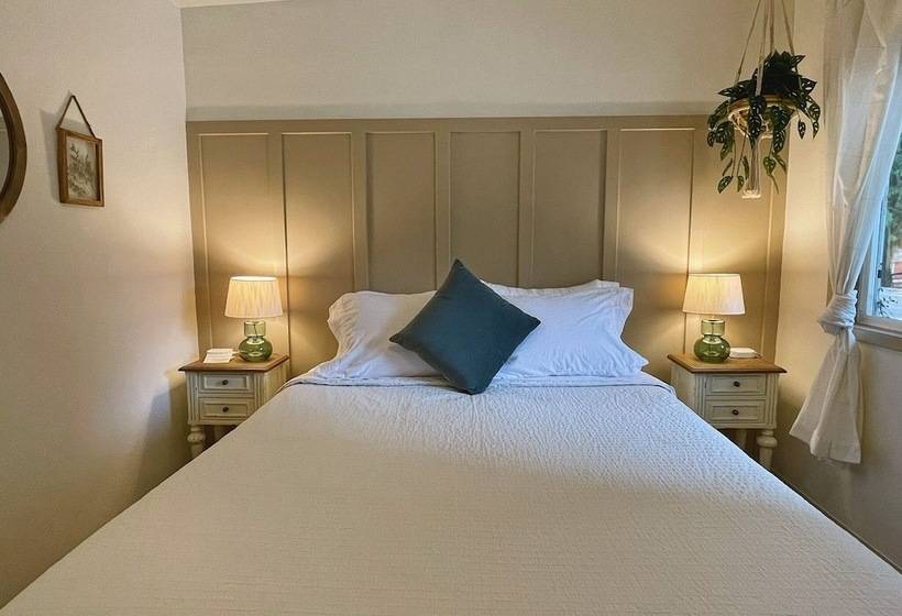 فندق صغير Emerald Valley Inn