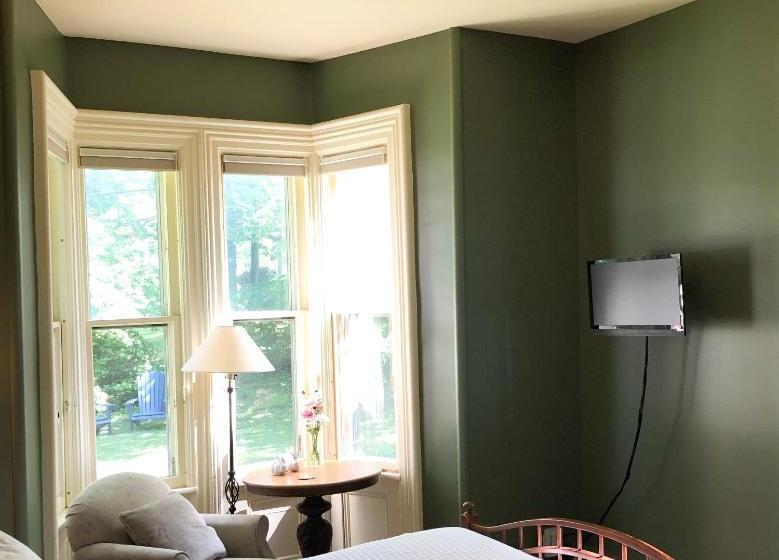 مبيت وإفطار Inn On The Green