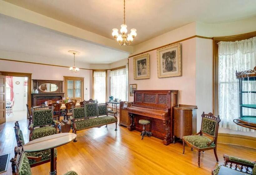 צימר Lodi Hill House