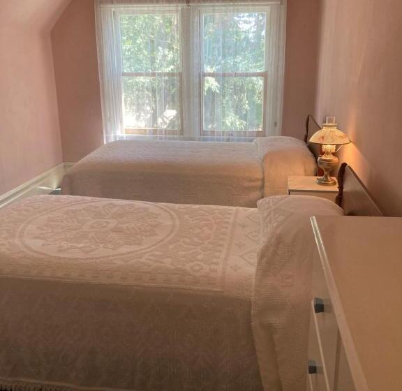 צימר Lodi Hill House