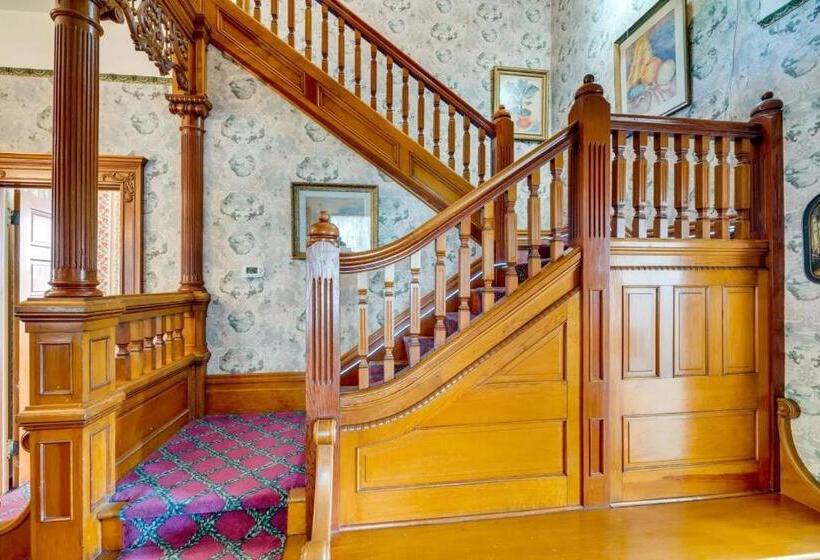 צימר Lodi Hill House