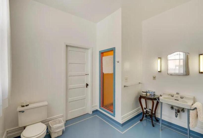 צימר Lodi Hill House