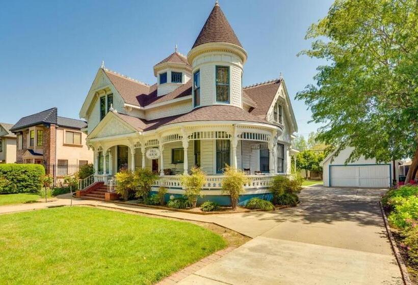 צימר Lodi Hill House