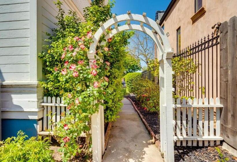 צימר Lodi Hill House