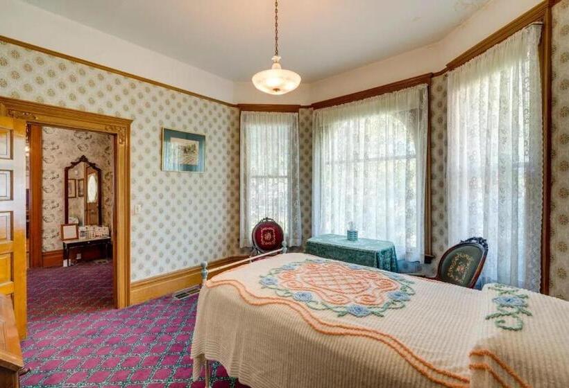 צימר Lodi Hill House