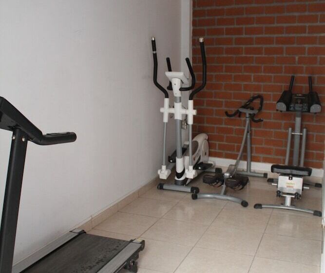 هتل Huacachina Desert House