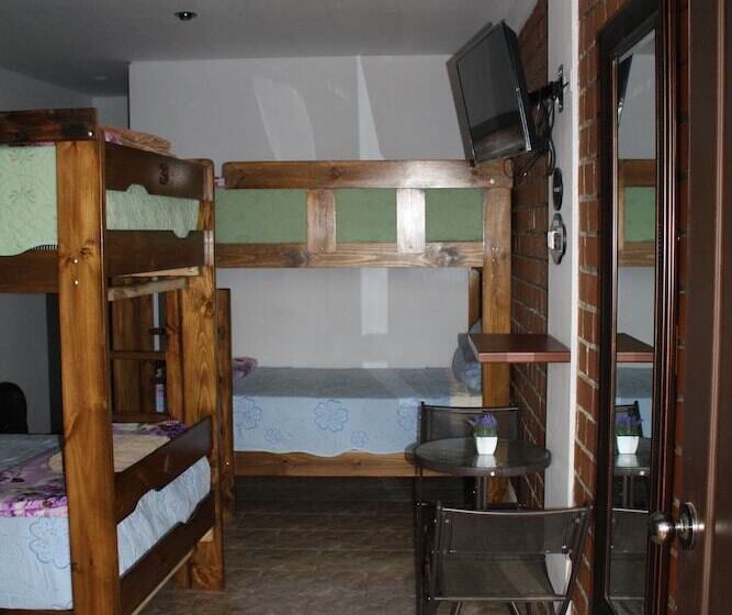 هتل Huacachina Desert House