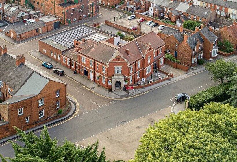 בית מלון כפרי Kings Park