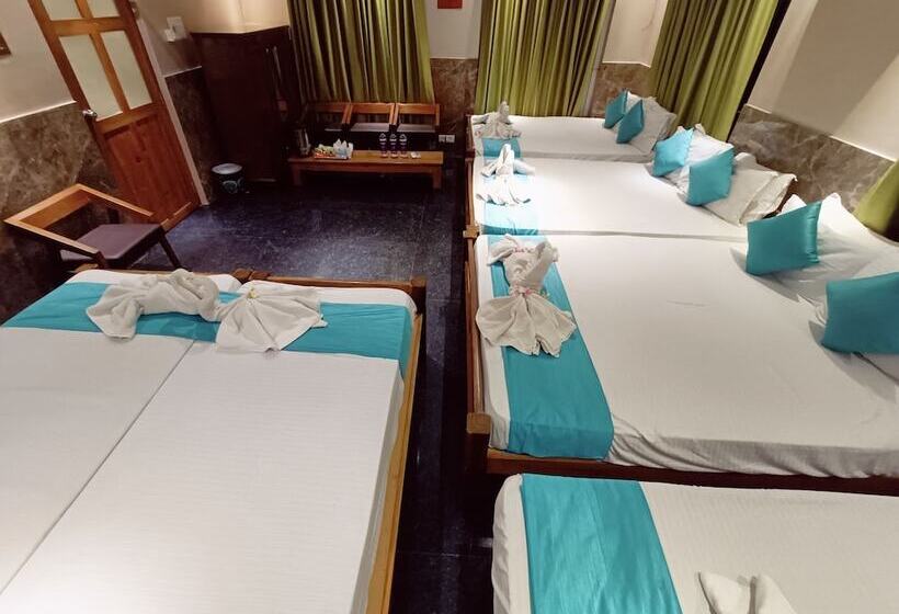 호텔 Le Holiday Inn