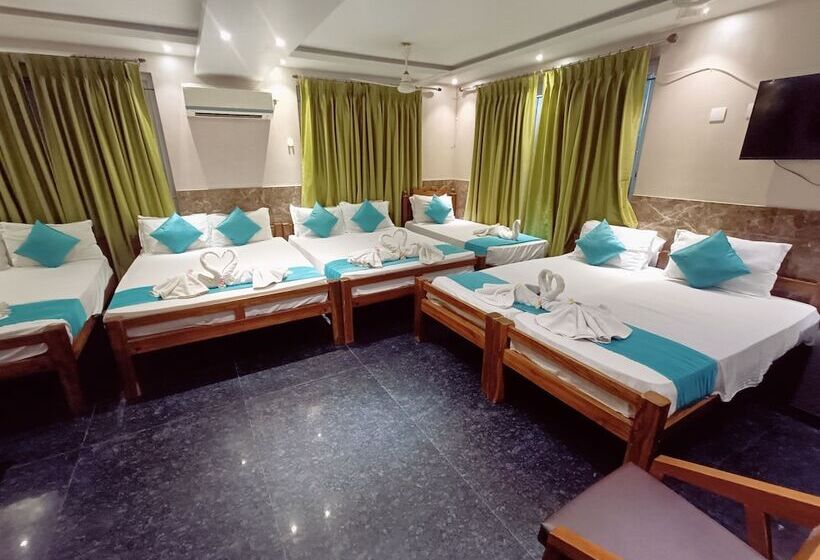 호텔 Le Holiday Inn