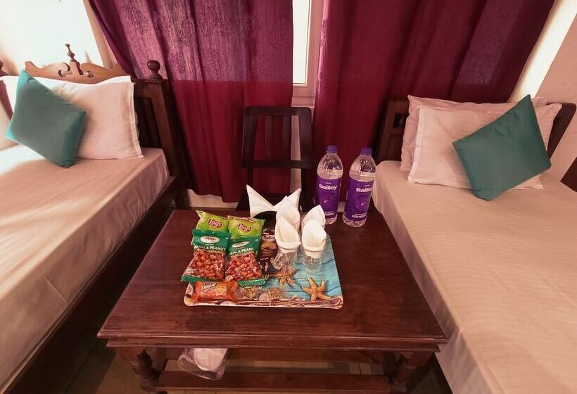 호텔 Le Holiday Inn