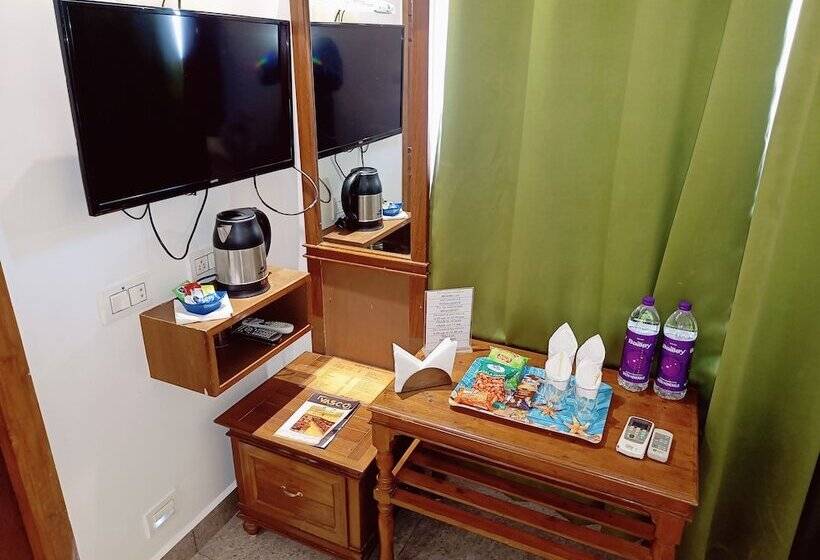 호텔 Le Holiday Inn