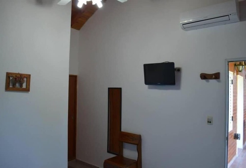 هتل Posada Emanuel