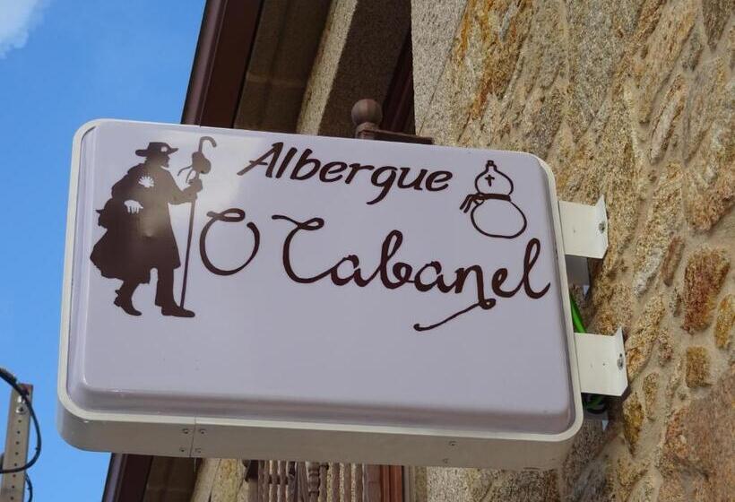 O Cabanel Albergue Bar