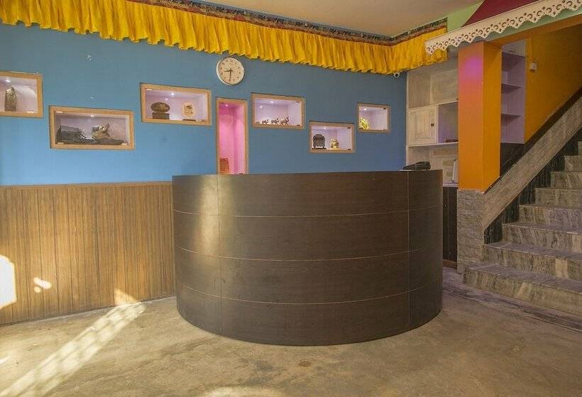 Oyo 24247 Hotel Everest Mansion