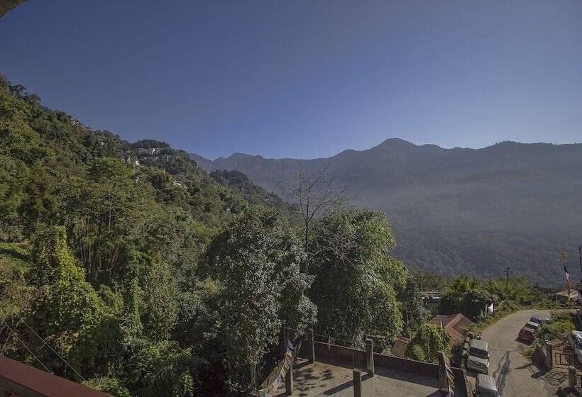 Oyo 24247 Hotel Everest Mansion