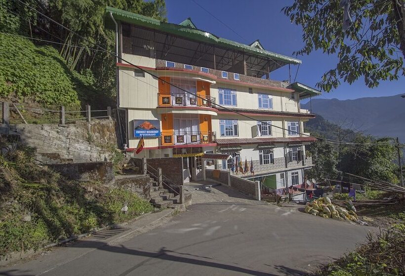 Oyo 24247 Hotel Everest Mansion