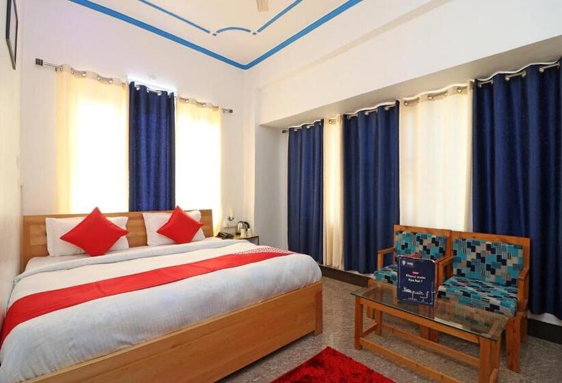 Oyo 26832 Hotel Ratnodaya