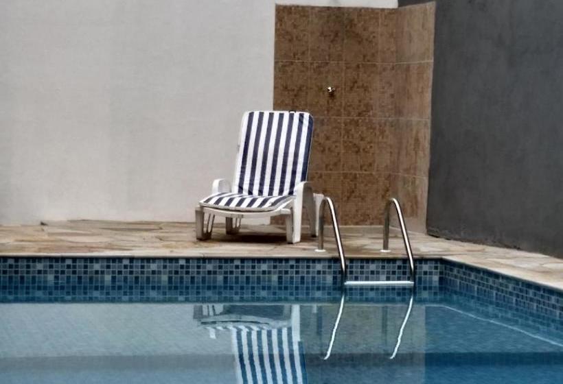 ペンション Guaraú Praia Suítes