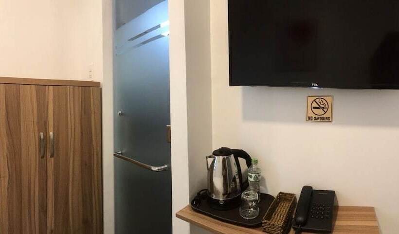 تختخواب و صبحانه Louis Hotel   Bui Vien Walking Street