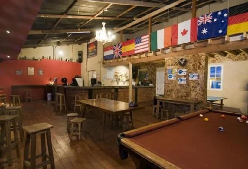 تختخواب و صبحانه Wooden Wasi Hostel