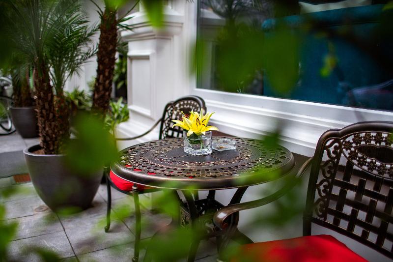 Acoustic Hotel & Spa