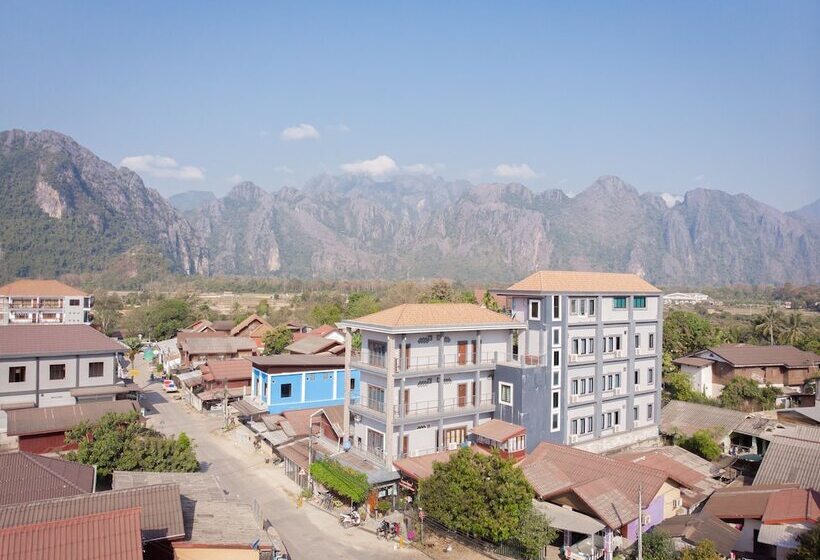 هتل Faraway Suites