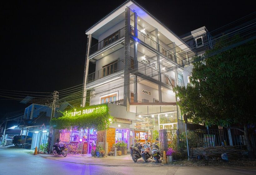 هتل Faraway Suites