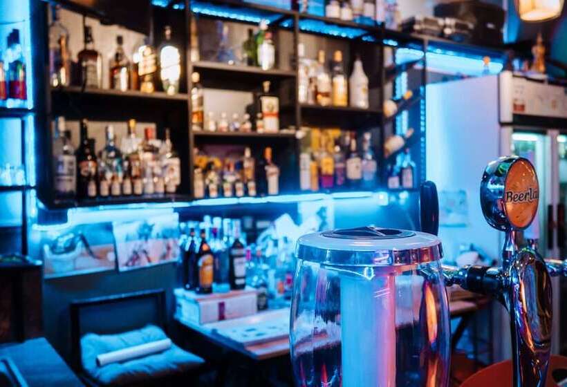 Отель Faraway Suites