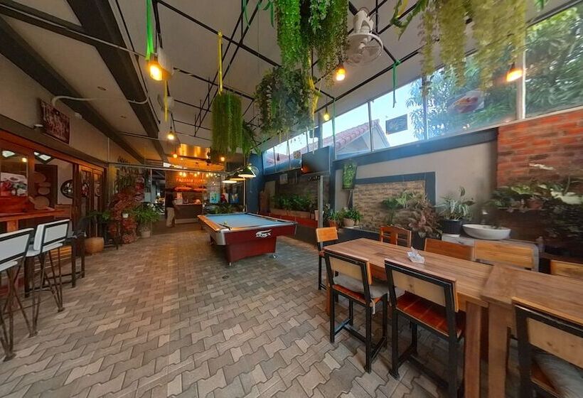 Отель Faraway Suites