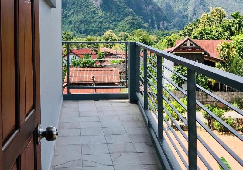 هتل Faraway Suites