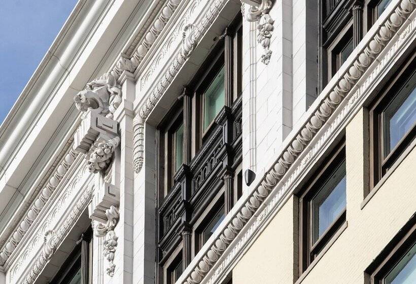 Glass Light Hotel & Gallery, Autograph Collection