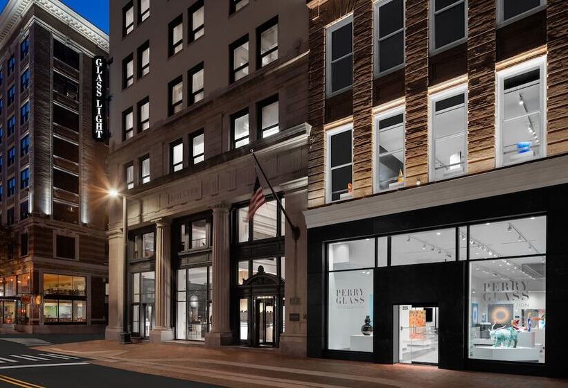 Glass Light Hotel & Gallery, Autograph Collection