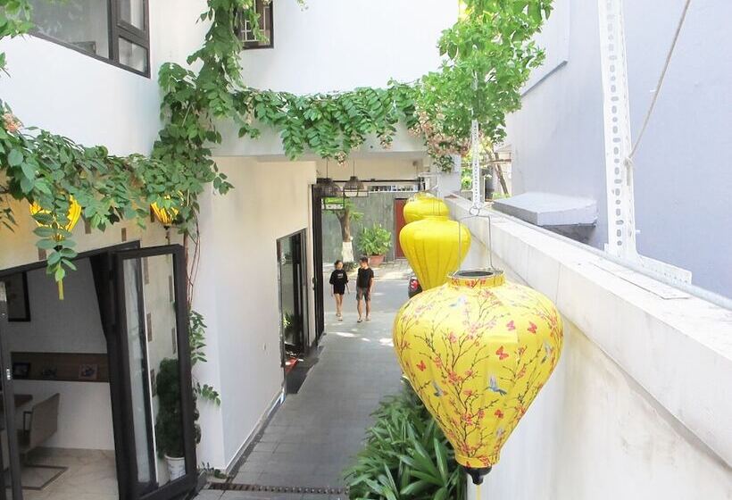 Annie Danang Hotel & Apartment