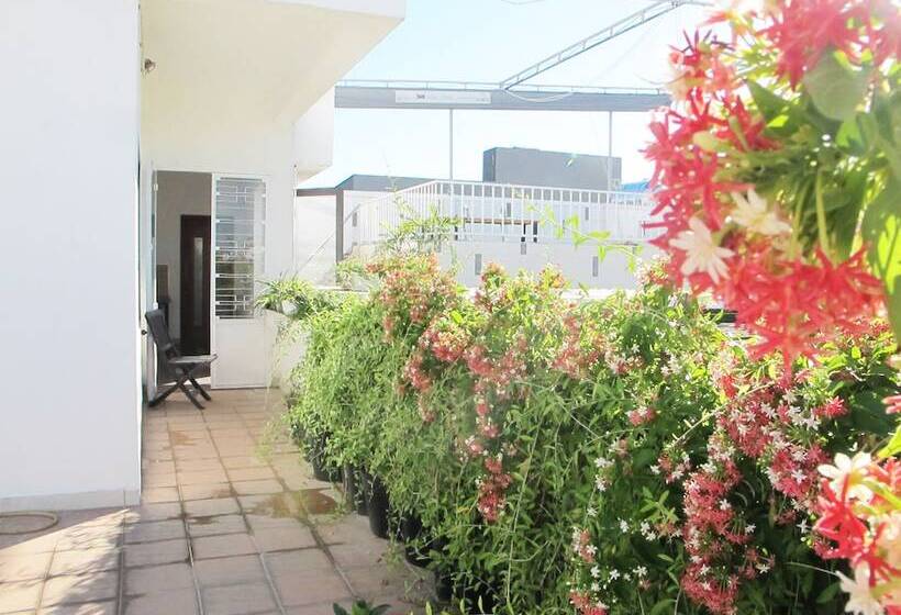 Annie Danang Hotel & Apartment