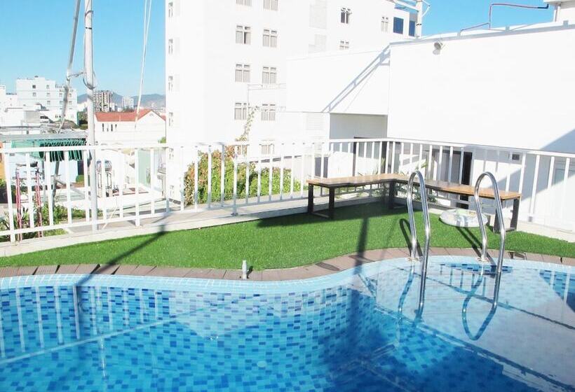 Annie Danang Hotel & Apartment