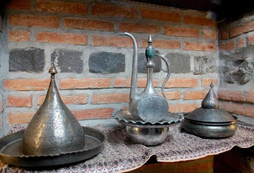 هتل Minali Boutique