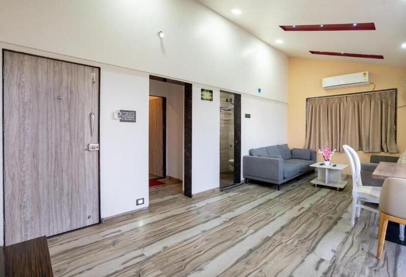 فندق Pooja Villa Suites Rooms And Pool, Igatpuri