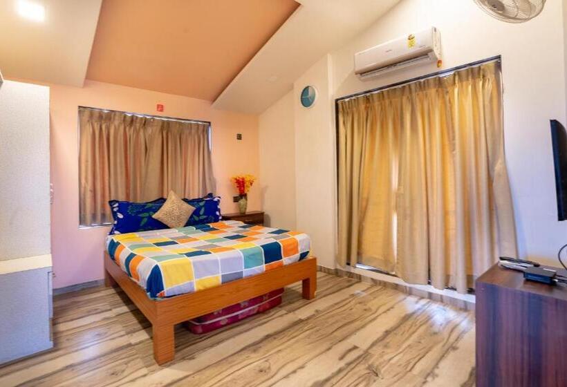 فندق Pooja Villa Suites Rooms And Pool, Igatpuri